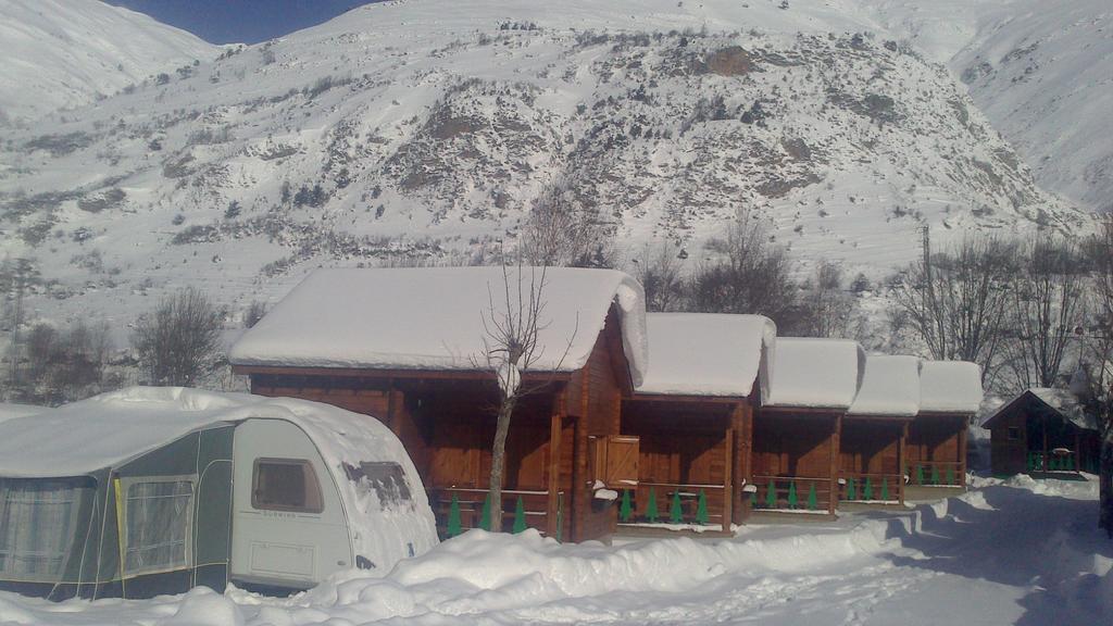 Camping Era Yerla D'Arties Ngoại thất bức ảnh